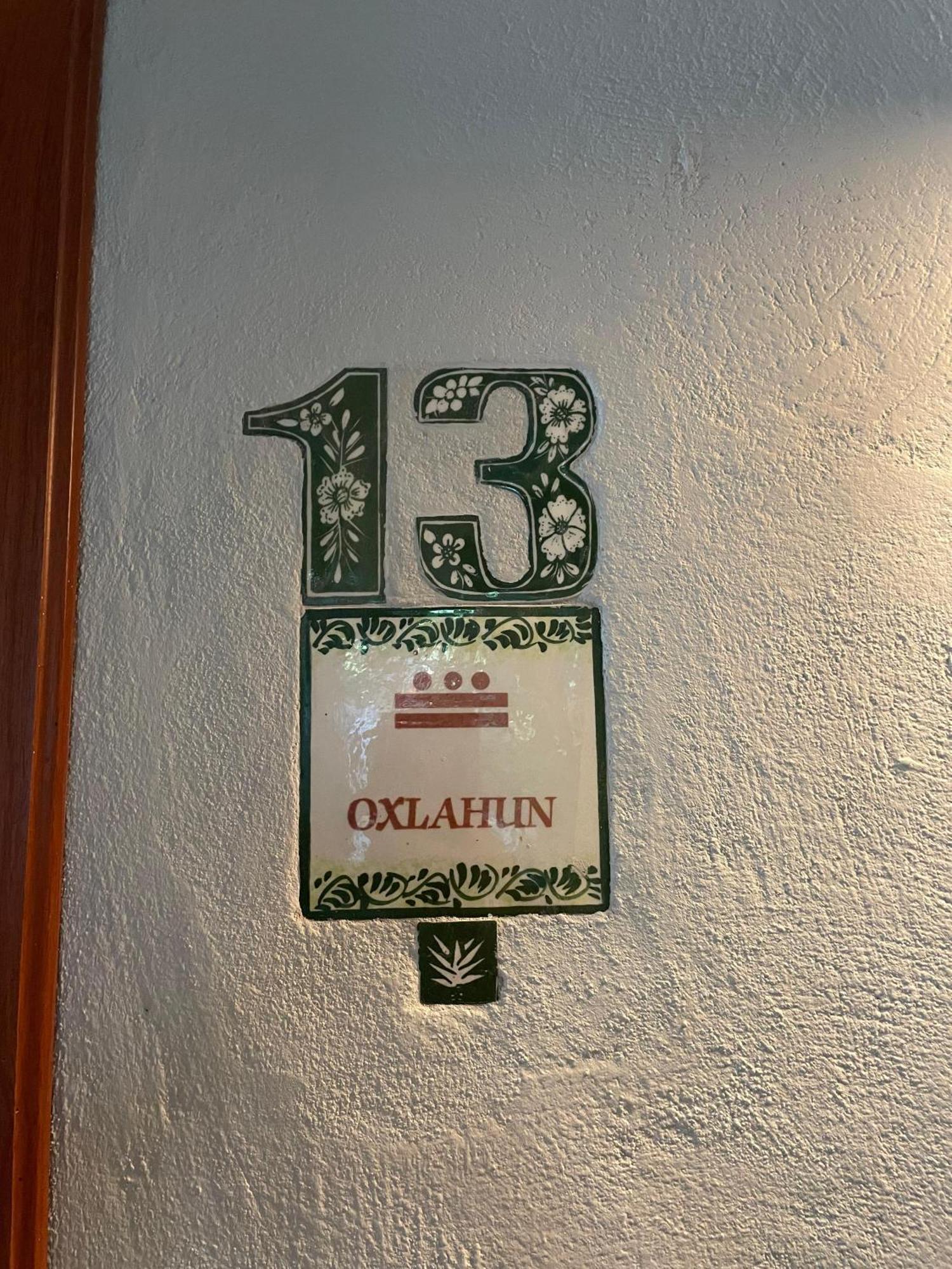 Hostal Poquito A Poquito Valladolid  Exteriör bild