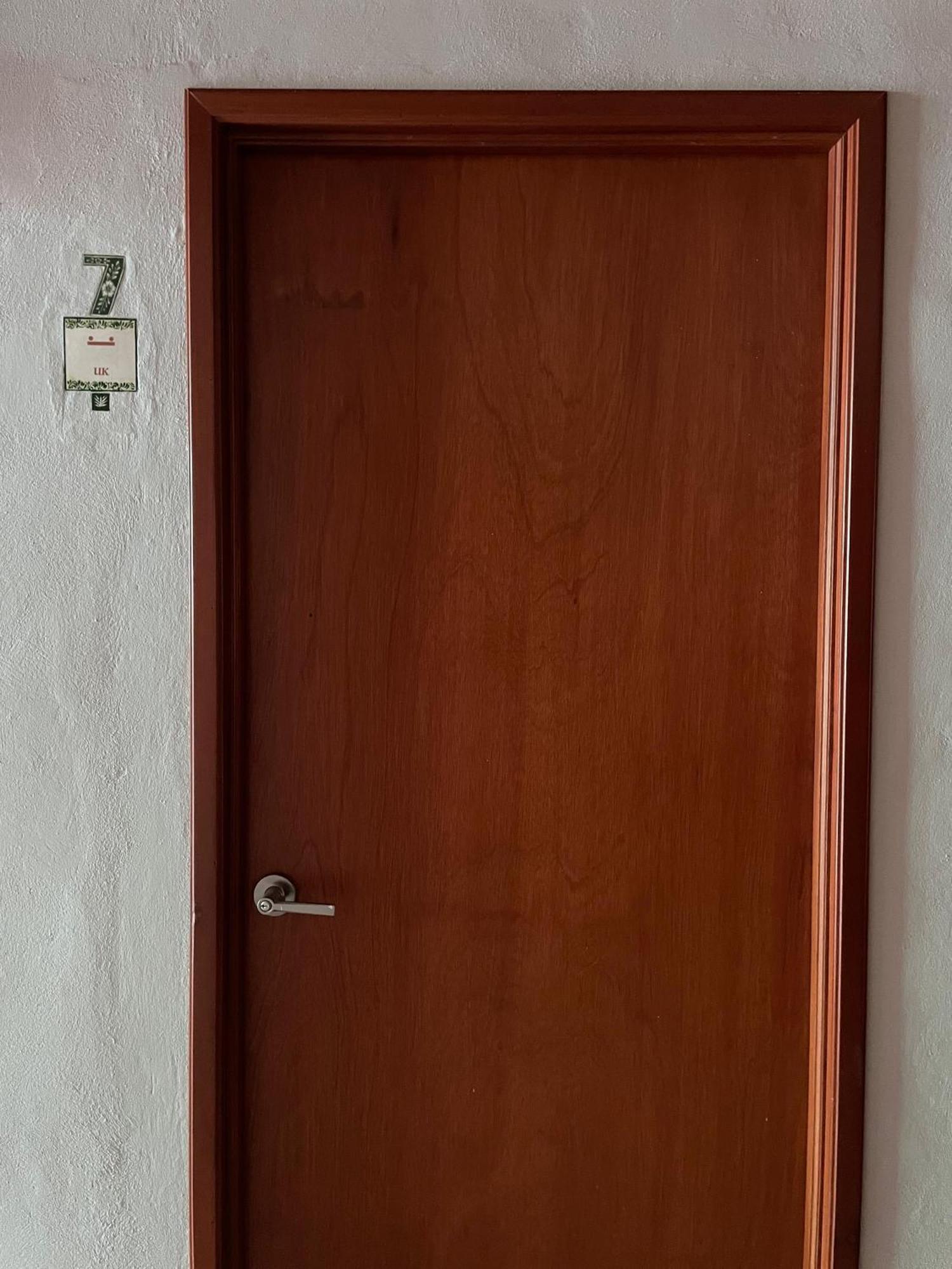Hostal Poquito A Poquito Valladolid  Exteriör bild