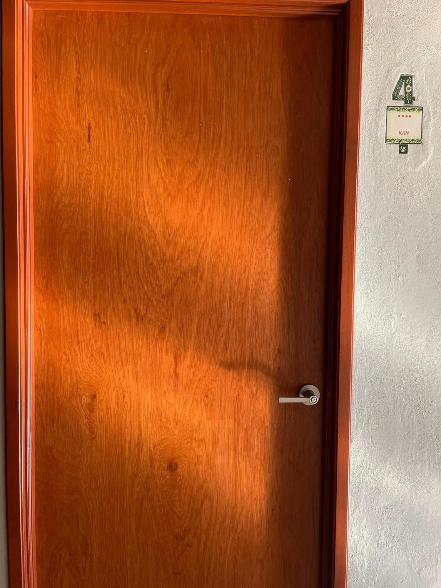 Hostal Poquito A Poquito Valladolid  Exteriör bild