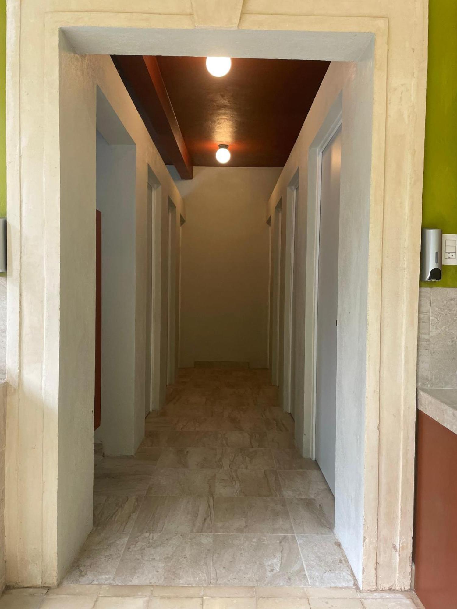 Hostal Poquito A Poquito Valladolid  Exteriör bild